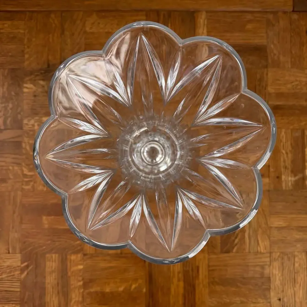 Heavy Crystal Flared Vase With Scalloped Top Beautiful Details